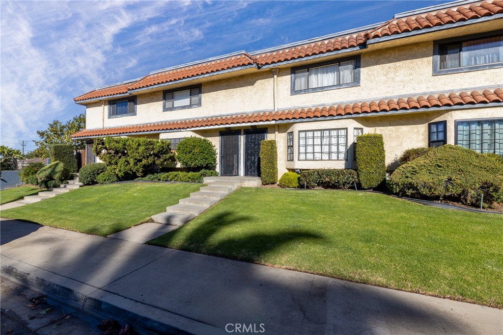 405 W Mountain View Avenue #11