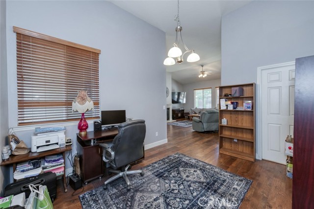Detail Gallery Image 13 of 38 For 2925 Keats Ave, Clovis,  CA 93611 - 3 Beds | 2 Baths