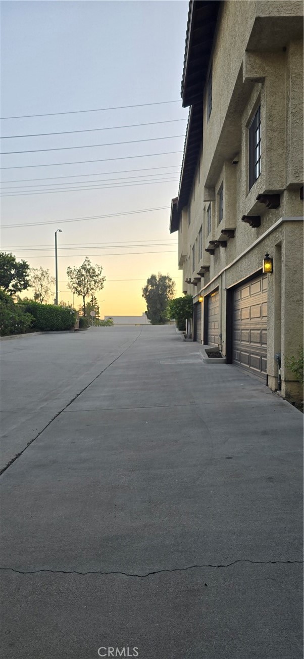 https://media.crmls.org/medias/c3c881a9-c8b6-46e3-9569-b005a8ae27d1.jpg?preset=X-Large