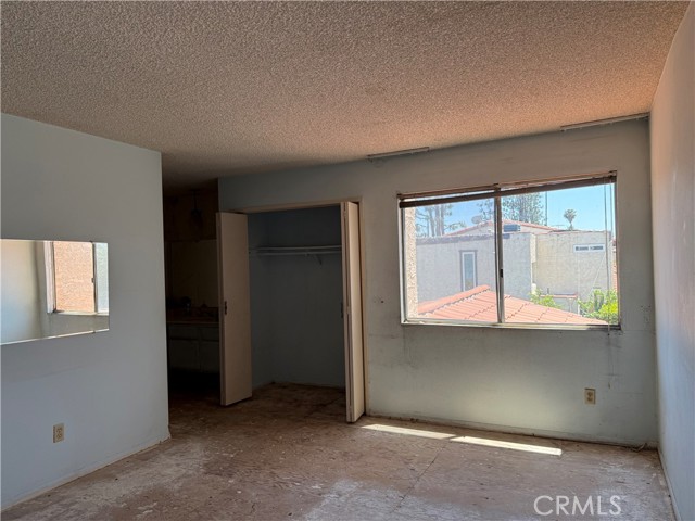 Detail Gallery Image 12 of 22 For 9025 Willis Ave #141,  Panorama City,  CA 91402 - 3 Beds | 2 Baths