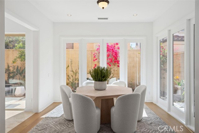 Detail Gallery Image 10 of 28 For 52 Acorn Glen, Irvine,  CA 92620 - 4 Beds | 3/1 Baths
