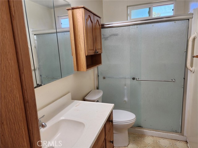 Detail Gallery Image 4 of 9 For 1931 W Sloop Ave, Anaheim,  CA 92804 - 3 Beds | 1/1 Baths