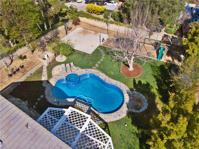 23943 Eagle Mountain Street, West Hills CA: https://media.crmls.org/medias/c3cb5cc3-999b-47ee-839d-d6d4ac36fab7.jpg