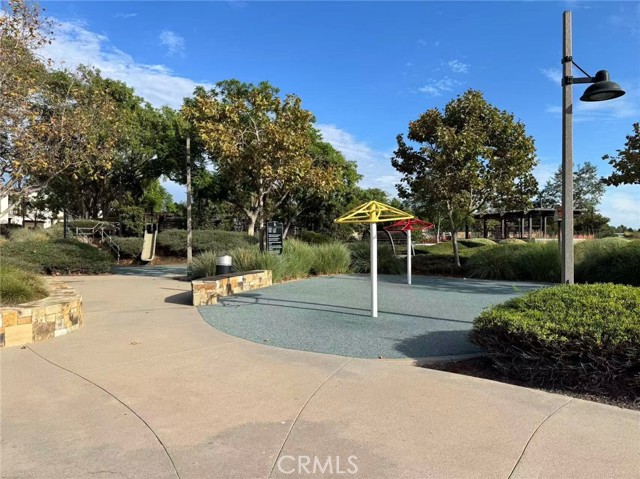 135 Violet Bloom, Irvine CA: https://media.crmls.org/medias/c3cbcf6f-d50a-46a5-ab13-5328f2d89973.jpg