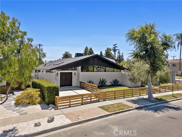 Detail Gallery Image 16 of 28 For 3000 Country Club, Costa Mesa,  CA 92626 - 4 Beds | 4/1 Baths