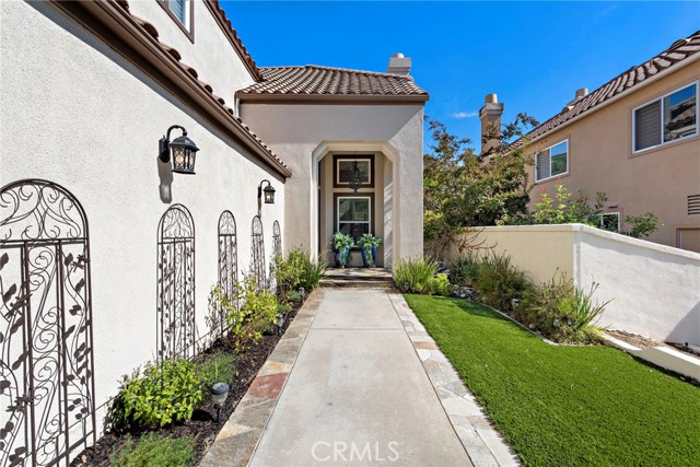 Detail Gallery Image 4 of 68 For 36 Glen Echo, Rancho Santa Margarita,  CA 92679 - 5 Beds | 3/1 Baths