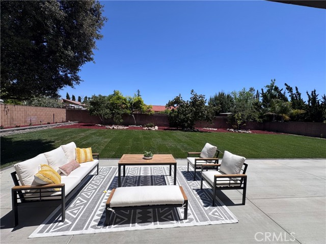 Detail Gallery Image 2 of 27 For 2610 King Way, Claremont,  CA 91711 - 3 Beds | 2 Baths