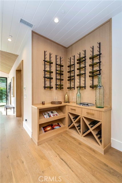 Detail Gallery Image 19 of 55 For 5323 Allott Ave, Sherman Oaks,  CA 91401 - 4 Beds | 4/1 Baths