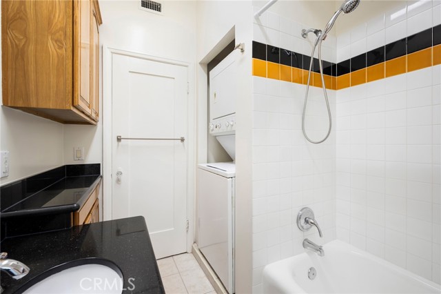 Detail Gallery Image 14 of 16 For 218 216 E Windsor Rd #1,  Glendale,  CA 91205 - 2 Beds | 1 Baths