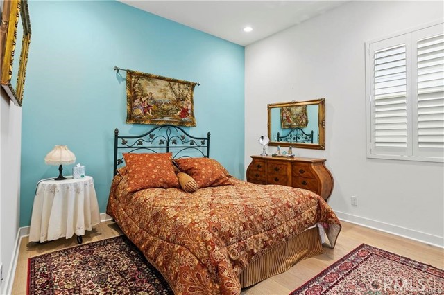 14432 Windfall Lane, Huntington Beach CA: https://media.crmls.org/medias/c3cdc46e-20d8-4553-a2a1-b97b51bd9b9c.jpg