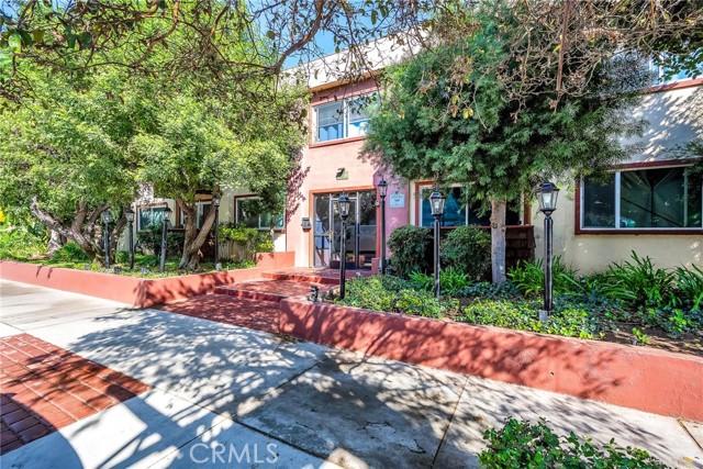 5414 Newcastle AVE Unit: 49