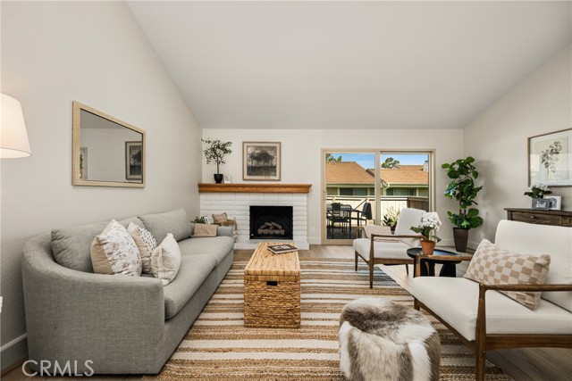 Detail Gallery Image 24 of 66 For 16 Driftwood #24,  Irvine,  CA 92604 - 2 Beds | 2 Baths