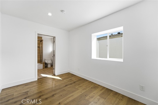 Detail Gallery Image 24 of 57 For 6015 Laurelgrove, North Hollywood,  CA 91606 - 5 Beds | 5 Baths