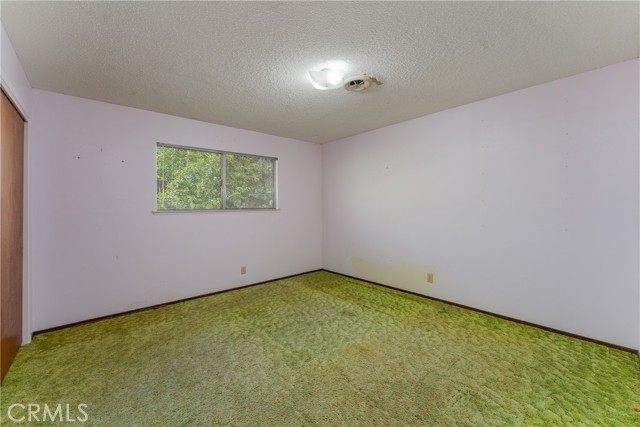 Image 15 of 35 For 641 Blue Oak Drive