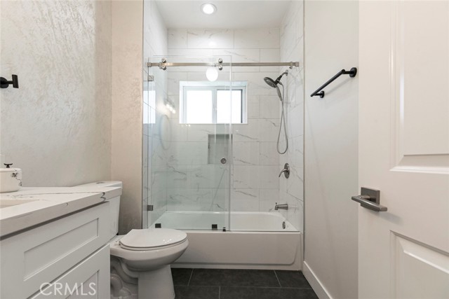Detail Gallery Image 23 of 52 For 9124 N Nilo Ln, Panorama City,  CA 91402 - 4 Beds | 3/1 Baths