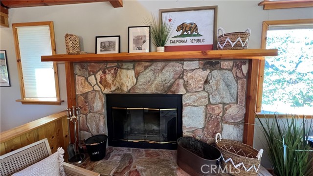 Detail Gallery Image 19 of 46 For 33478 Angeles Dr, Green Valley Lake,  CA 92341 - 2 Beds | 2 Baths