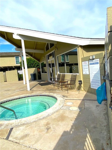 Detail Gallery Image 42 of 46 For 1582 Mitchell, Tustin,  CA 92780 - 2 Beds | 2/1 Baths