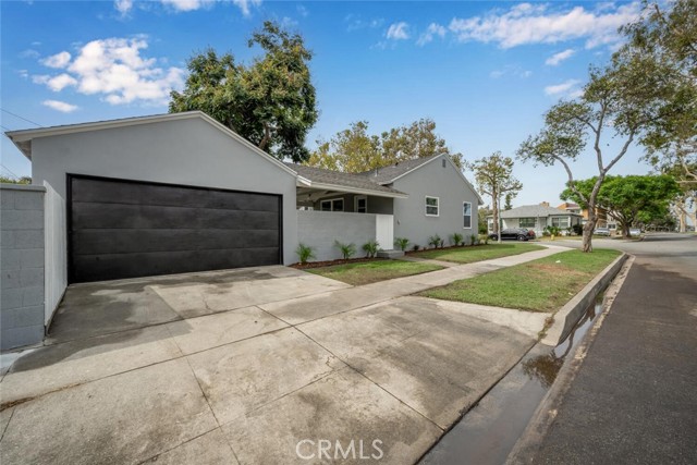 Detail Gallery Image 4 of 38 For 5744 Castana Ave, Lakewood,  CA 90712 - 3 Beds | 1 Baths