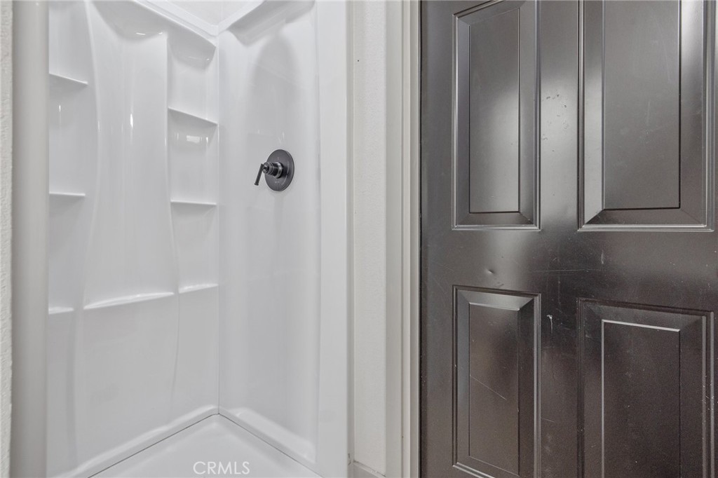 https://media.crmls.org/medias/c3d12363-16f6-4de7-91a7-141a1578eef0.jpg?preset=X-Large