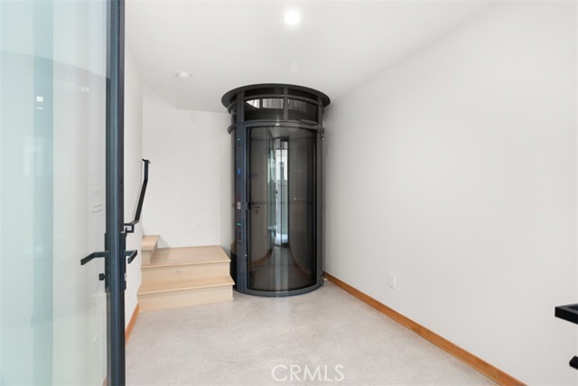 Detail Gallery Image 5 of 54 For 3932 Ocean Drive, Oxnard,  CA 93035 - 3 Beds | 2/1 Baths