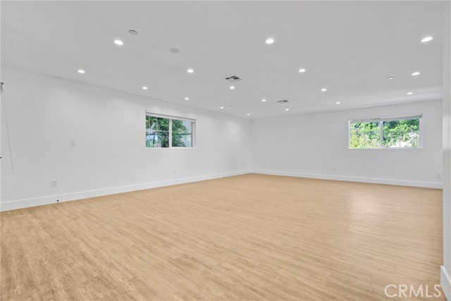 Detail Gallery Image 11 of 23 For 5248 Segals Way, Sherman Oaks,  CA 91411 - 4 Beds | 3/1 Baths