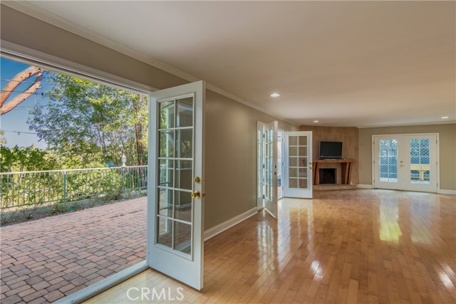 4602 Hurford Terrace, Encino CA: https://media.crmls.org/medias/c3d2f4df-8776-41c1-95c3-8424aad7d99f.jpg