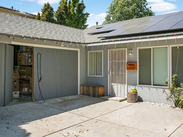 17189 Chatsworth Street photo 3
