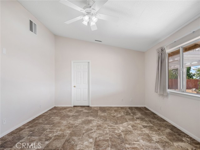 Detail Gallery Image 26 of 57 For 16992 Joshua, Apple Valley,  CA 92307 - 5 Beds | 4 Baths