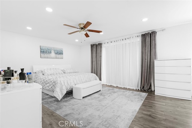 8801 Cedros Avenue, Panorama City CA: https://media.crmls.org/medias/c3d34bbf-6d9b-4219-8226-ce70dbdccf86.jpg