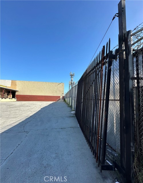  Commercial for Sale in Los Angeles, California