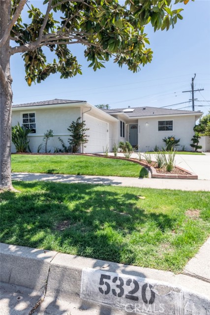 Detail Gallery Image 5 of 69 For 5320 W 142nd Pl, Hawthorne,  CA 90250 - 3 Beds | 2 Baths