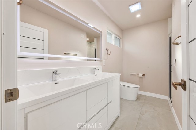 14625 Runnymede Street, Van Nuys CA: https://media.crmls.org/medias/c3d44595-0404-4214-b649-6aa0844c6182.jpg