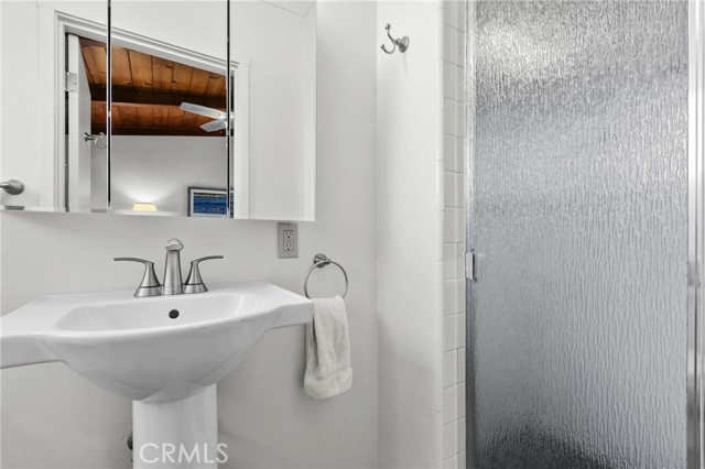 Image 35 of 57 For 3302 Beachcomber Dr.