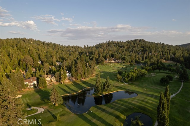 420 Golf Course Road, Lake Arrowhead CA: https://media.crmls.org/medias/c3d4ea22-6ffc-4023-bb2e-30dcb924f126.jpg