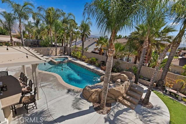 8214 Lavender Lane, Riverside CA: https://media.crmls.org/medias/c3d564d1-9f44-43c4-802a-3019a3896274.jpg