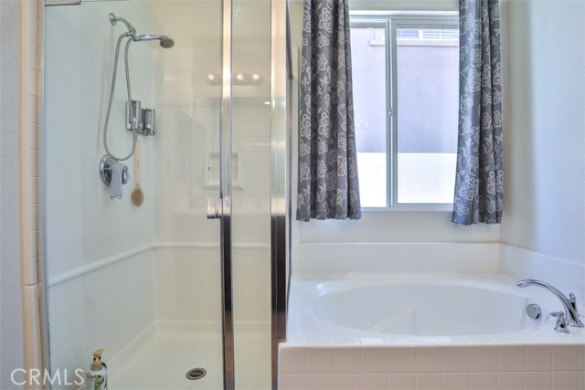 Detail Gallery Image 19 of 33 For 4146 Lovitt Cir, Lake Elsinore,  CA 92530 - 3 Beds | 2 Baths