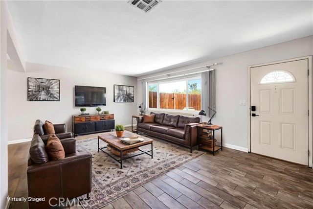 7325 Valley Vista Avenue, Yucca Valley CA: https://media.crmls.org/medias/c3d6b0d4-558f-47e8-af8a-55607c55986c.jpg