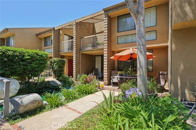 1675 W Lambert Road, La Habra CA: https://media.crmls.org/medias/c3d73a6c-7165-4f34-8f87-fa9d79bc0cf8.jpg