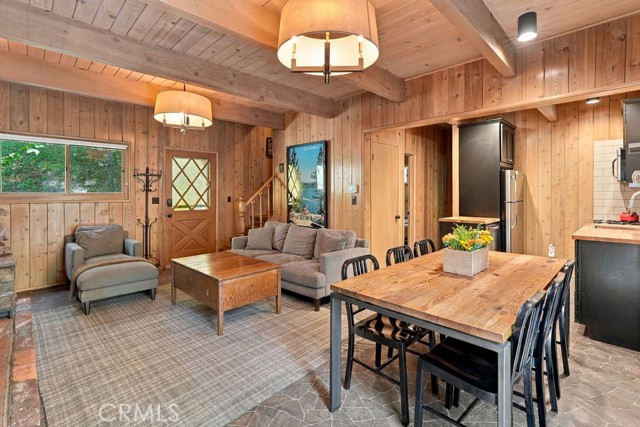 813 Poe Court, Lake Arrowhead, CA 92352