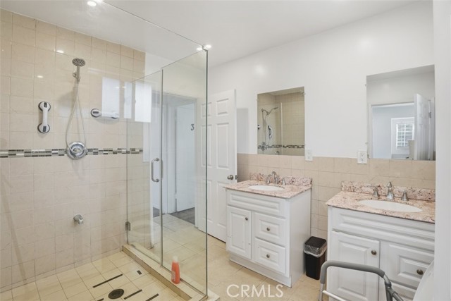 7958 Tampa Ave, Reseda CA: https://media.crmls.org/medias/c3d7c56f-08ce-4963-a87e-a17a1c13e06d.jpg