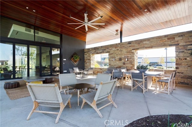 111 Newall, Irvine CA: https://media.crmls.org/medias/c3d8538c-9519-4f78-85ad-d07b0fa08f46.jpg