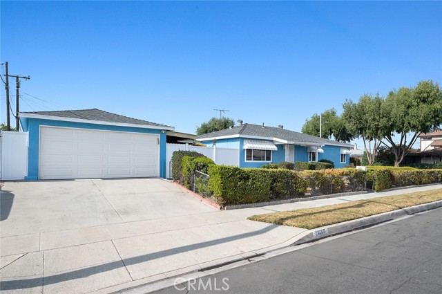 14005 Carfax Avenue, Bellflower, California 90706, 4 Bedrooms Bedrooms, ,2 BathroomsBathrooms,Single Family Residence,For Sale,Carfax,RS25026643