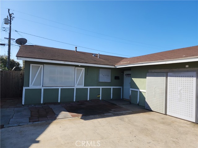 Detail Gallery Image 1 of 1 For 1600 E 1st St, Oxnard,  CA 93030 - 4 Beds | 2 Baths