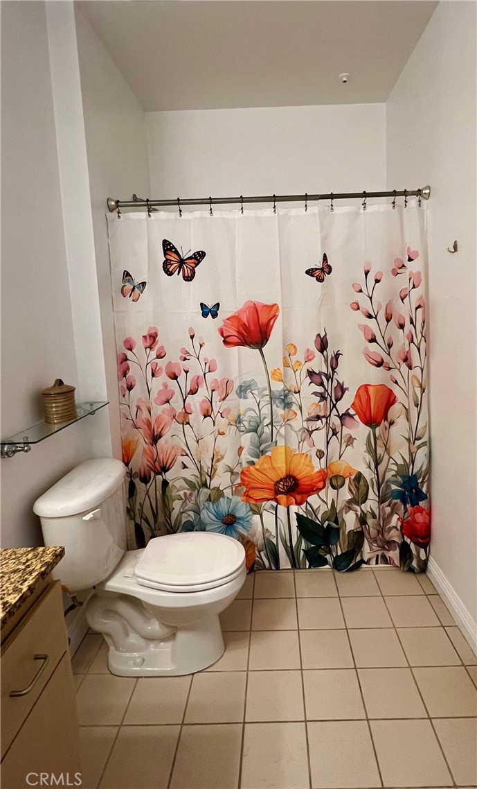 https://media.crmls.org/medias/c3d965ff-607a-42a2-bd04-4076f0cde513.jpg?preset=X-Large