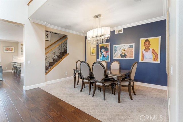7681 Stonegate Drive, Eastvale CA: https://media.crmls.org/medias/c3d968d6-2e59-4c46-8d81-23e87ae07518.jpg