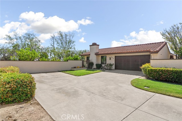 Detail Gallery Image 10 of 62 For 860 Calle Del Sol, Upland,  CA 91784 - 3 Beds | 3 Baths