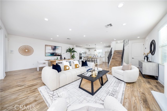 151 Coyote Brush, Irvine CA: https://media.crmls.org/medias/c3d9e1de-e279-4ab7-9c50-0be9a9c0eec5.jpg