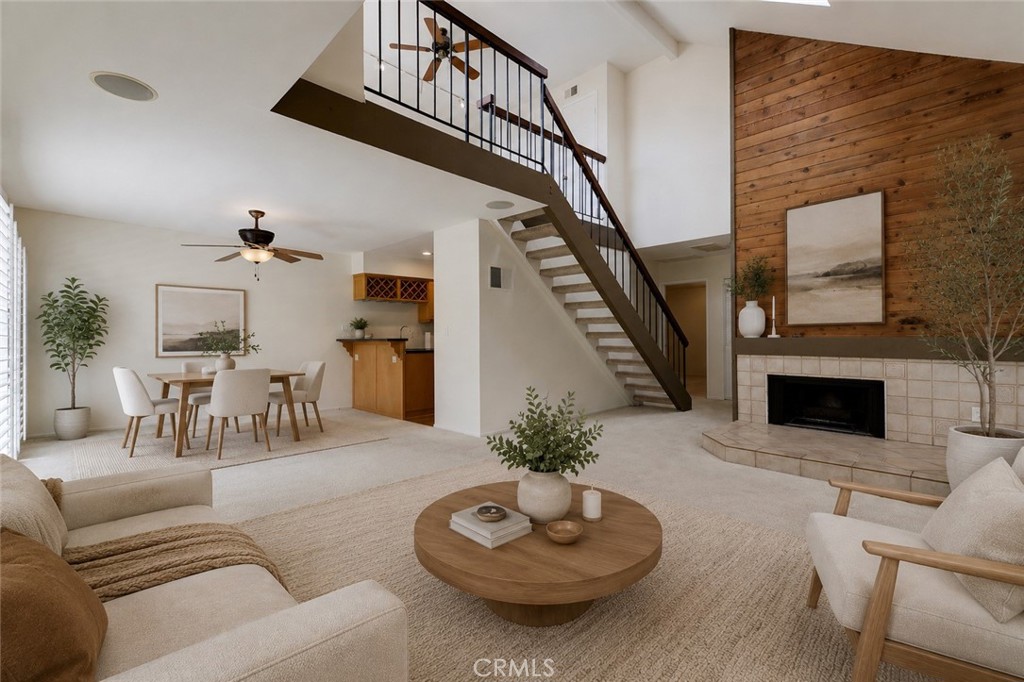 456 E San Jose #K