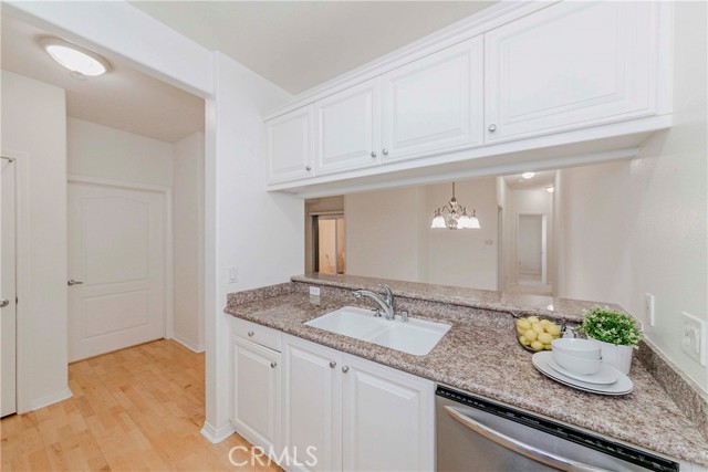 Detail Gallery Image 4 of 46 For 3120 Sepulveda Bld #306,  Torrance,  CA 90505 - 2 Beds | 1/1 Baths
