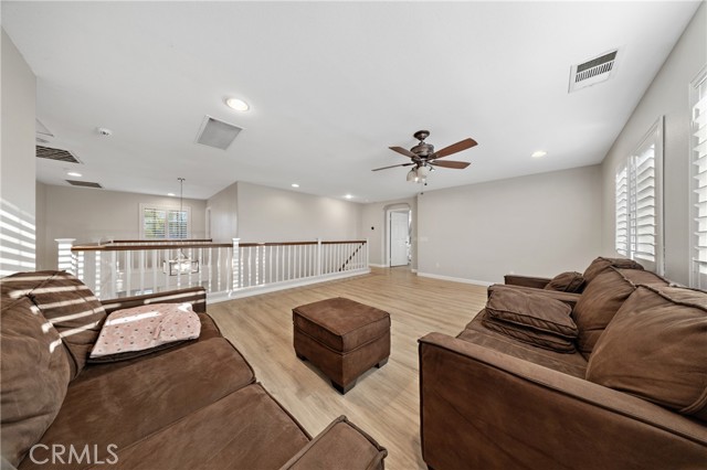 Detail Gallery Image 9 of 28 For 29851 Fox Creek, Menifee,  CA 92586 - 5 Beds | 3 Baths